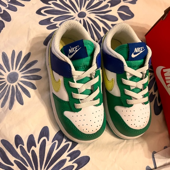 Multi Color Dunks - Picture 6 of 7